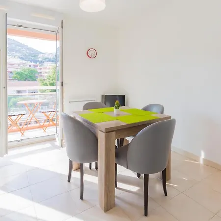 Appartement Le Riviera Plage *